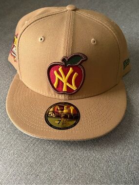 New Era 59FIFTY NYC Big Apple Fitted Hat Size 7 3/4 | New w/ Sticker